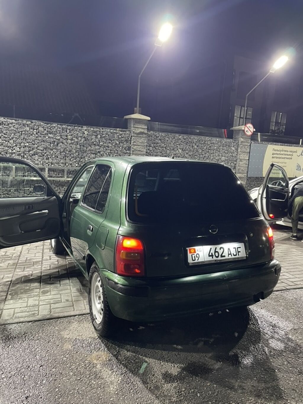 Nissan Micra: 1999 г., 1 л, Механика, Бензин, Хэтчбэк: фото 1