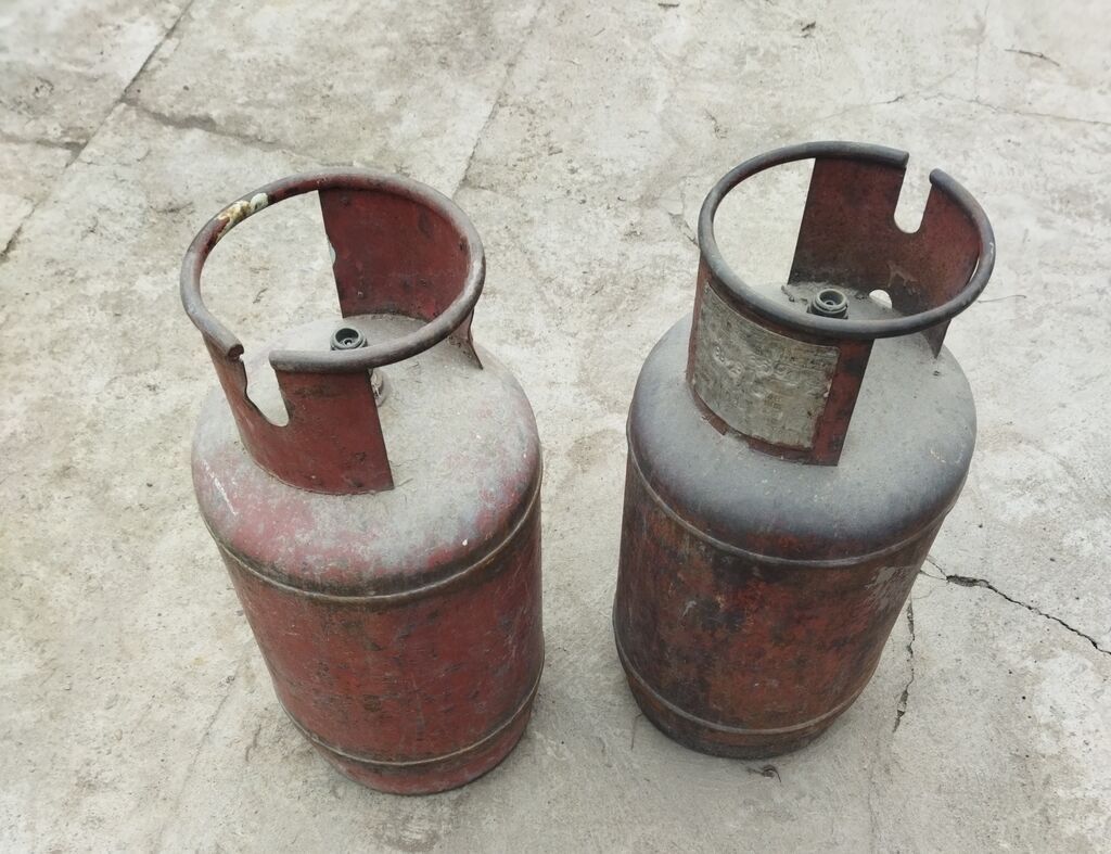 Газовые баллоны, 2000 за штуку: 2000 KGS Другие автозапчасти | Бишкек ...