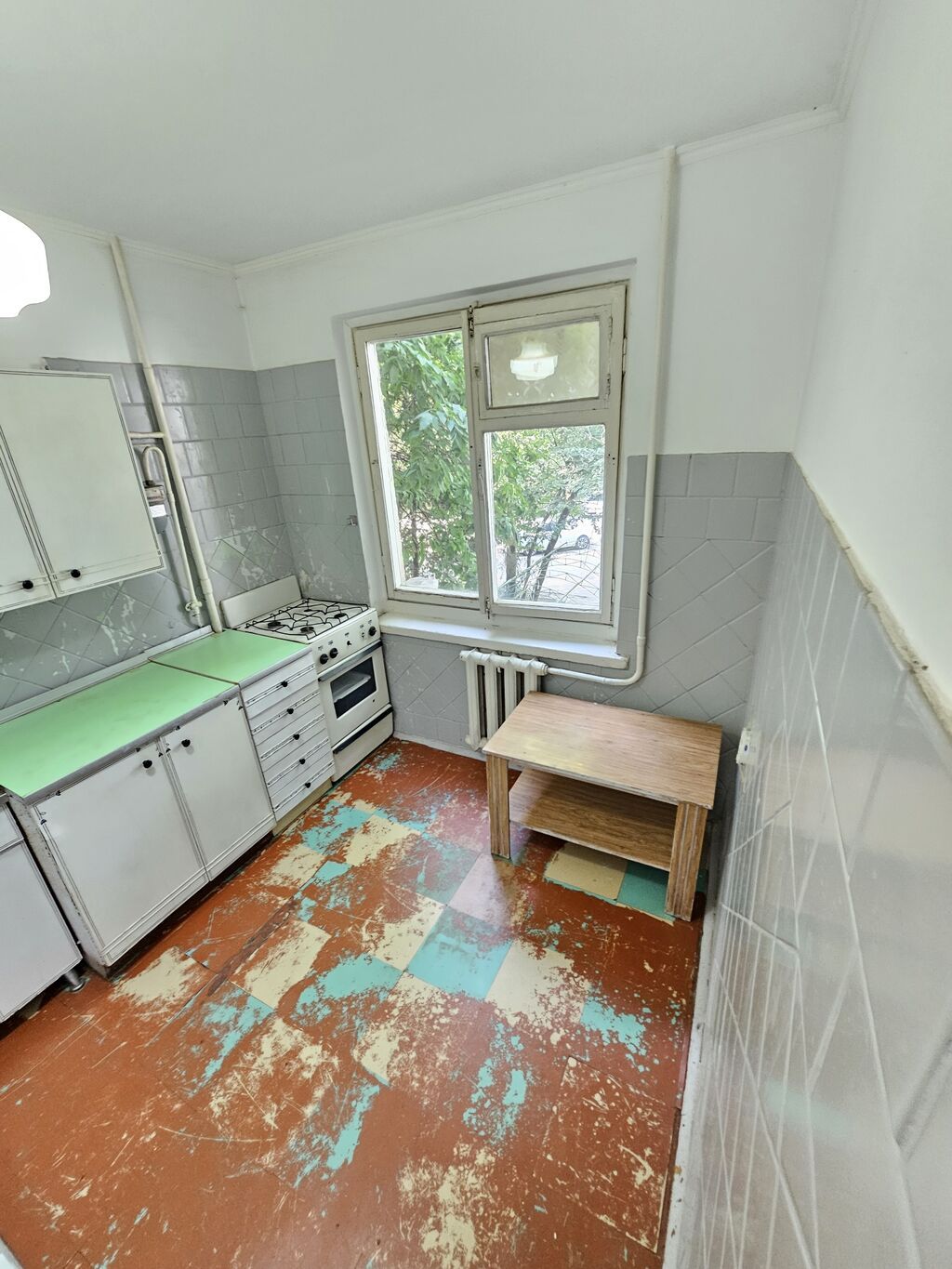 3 комнаты, 58 м², 10 мкр 104 серия, 2 этаж, Требуется ремонт: фото 4
