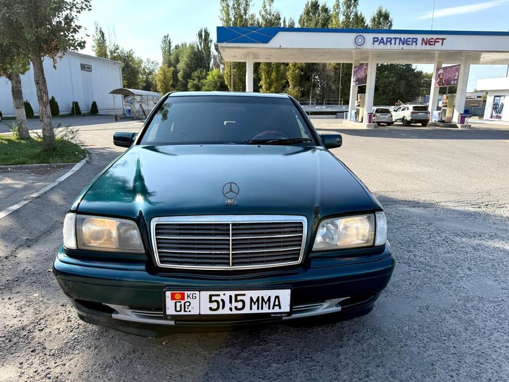 Mercedes-Benz C-Class: 1998 г., 2 л, Автомат, Газ, Седан: фото 2