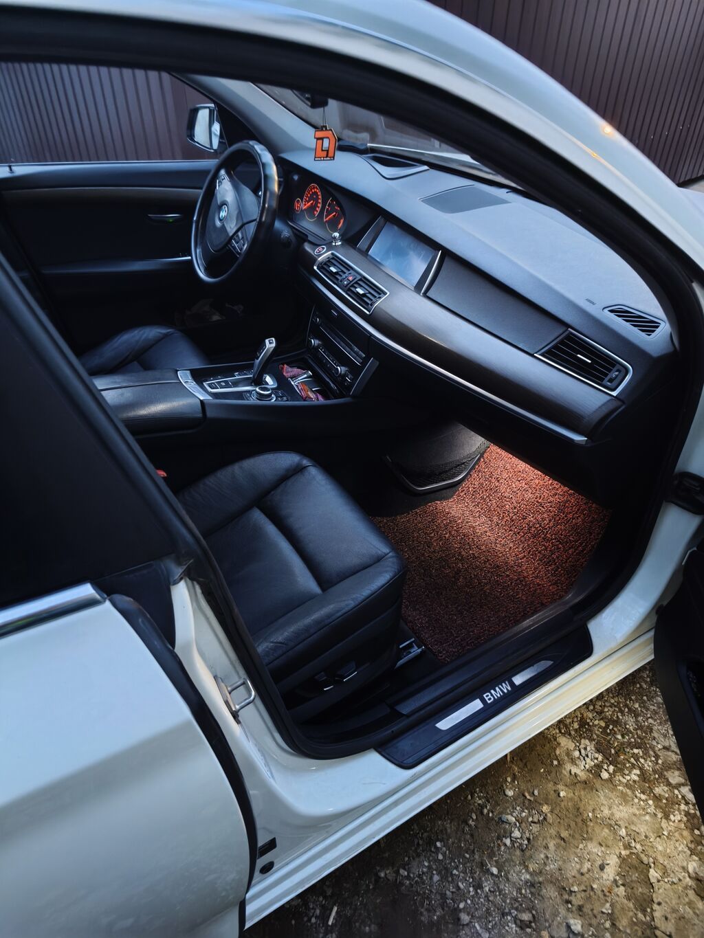 BMW 5 series: 2011 г., 3 л, Автомат, Дизель, Хэтчбэк: фото 7