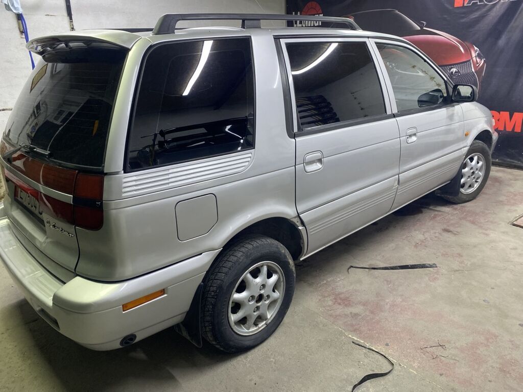 Hyundai Santamo: 2000 г., 2 л, Механика, Газ, Минивэн: фото 2