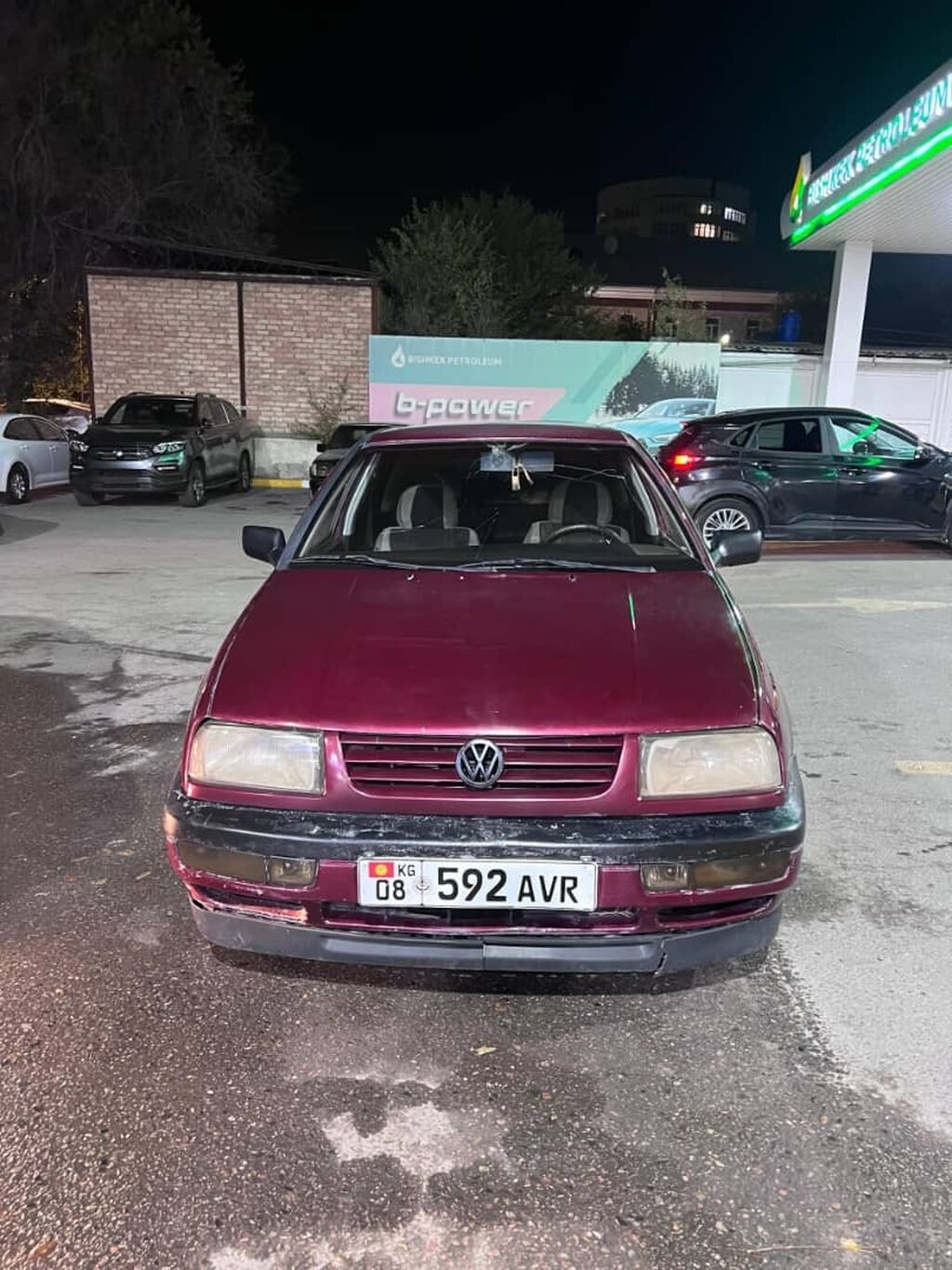 Volkswagen Vento: 1992 г., 1.8 л, Механика, Бензин, Седан: фото 2