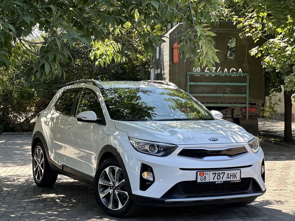 Kia Stonic: 2019 г., 1.4 л, Автомат, Бензин, Лифтбек: фото 1