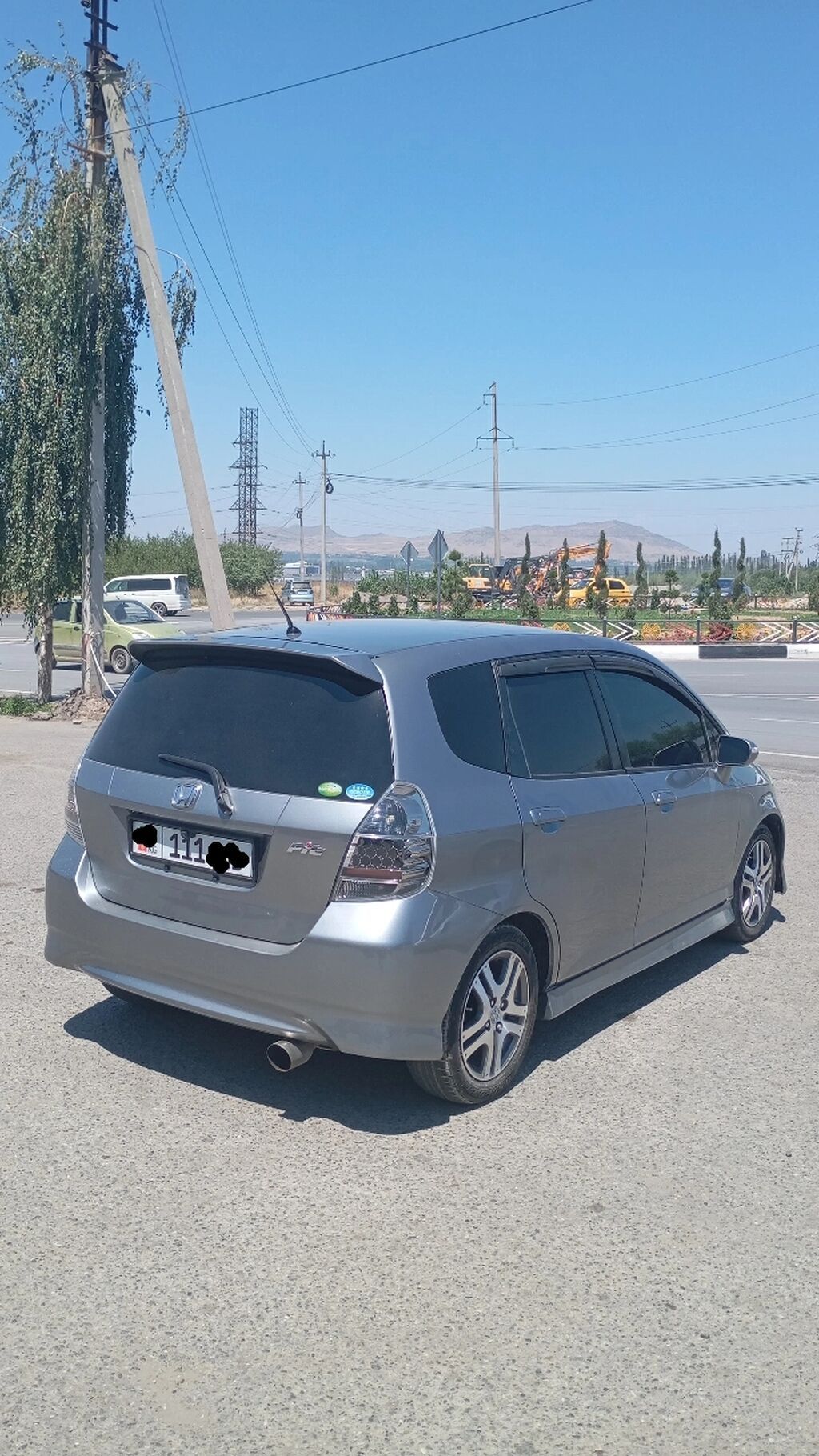 Honda Fit: 2004 г., 1.3 л, Автомат, Бензин, Хэтчбэк: фото 2