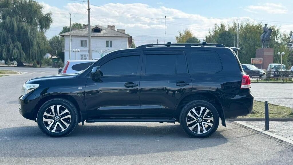 Toyota Land Cruiser: 2008 г., 4.7 л, Автомат, Газ, Внедорожник: фото 4