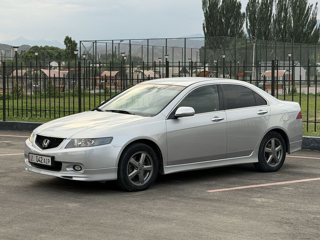 Honda Accord: 2004 г., 2.4 л, Механика, Бензин, Седан: фото 2