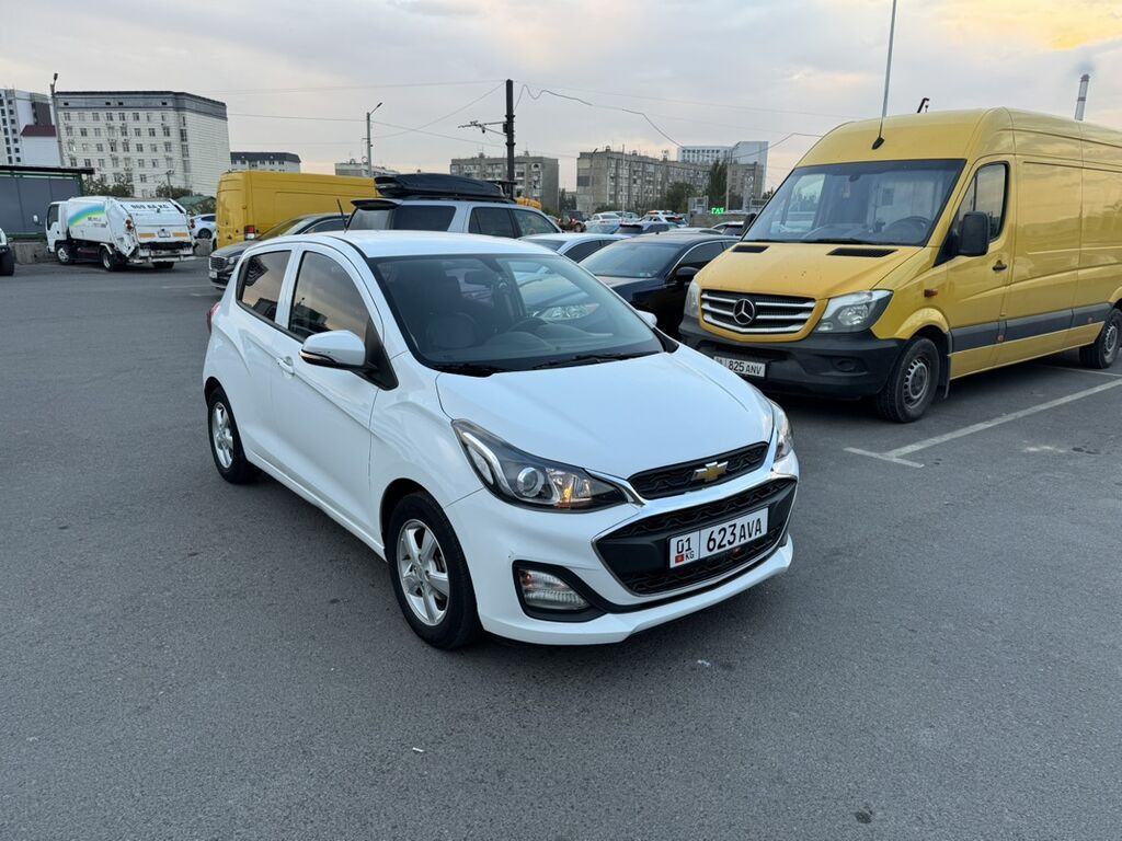 Chevrolet Spark: 2018 г., 1 л, Вариатор, Бензин, Хэтчбэк: фото 2