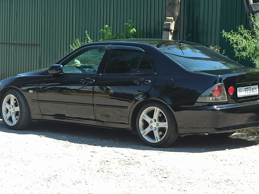Toyota Altezza: 2003 г., 2 л, Бензин, Седан: фото 5