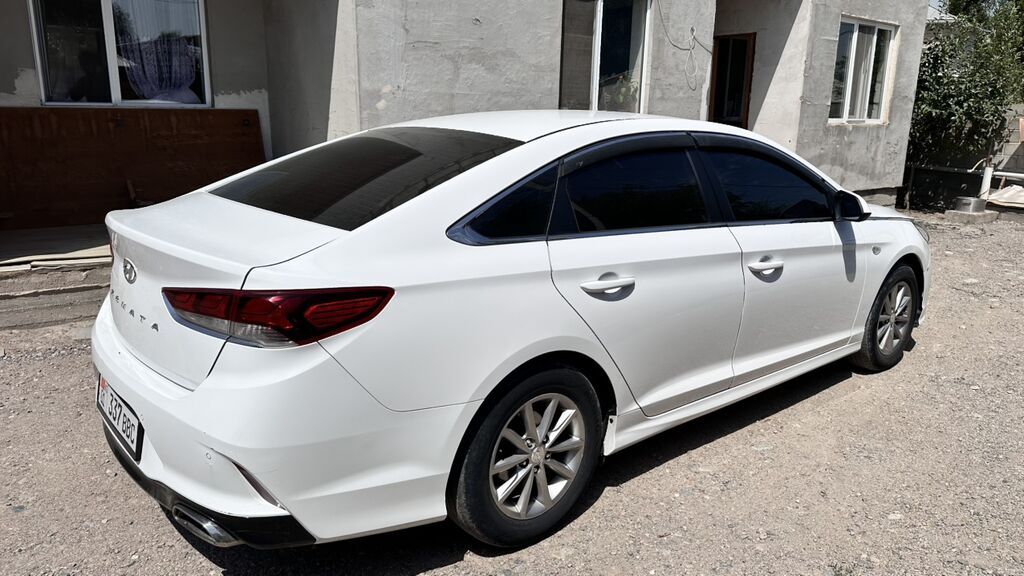 Hyundai Sonata: 2018 г., Автомат, Бензин, Седан: фото 4
