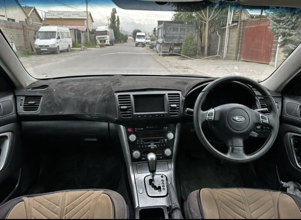 Subaru Legacy: 2003 г., 2 л, Автомат, Седан: фото 5