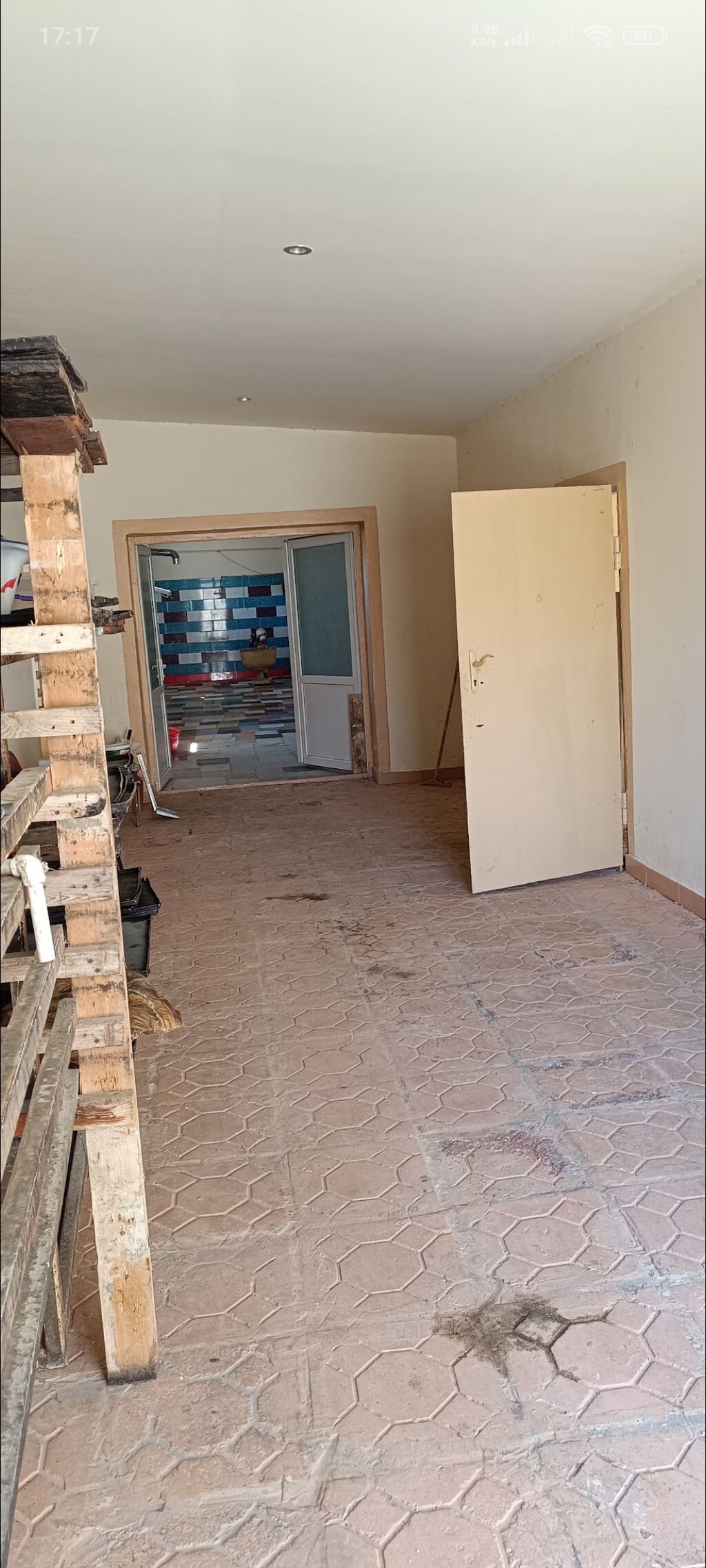 5 otaqlı, 240 kv. m, Kredit yoxdur, Orta təmir