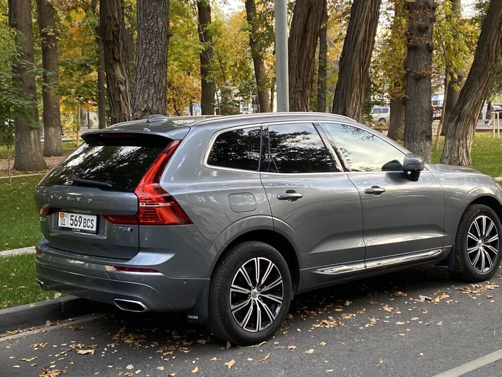 Volvo XC60: 2019 г., 2 л, Автомат, Бензин, Кроссовер: фото 2