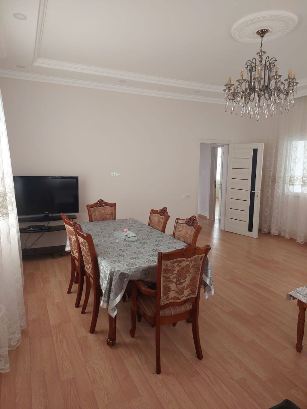 6 otaqlı, 212 kv. m, Kredit yoxdur, Yeni təmirli