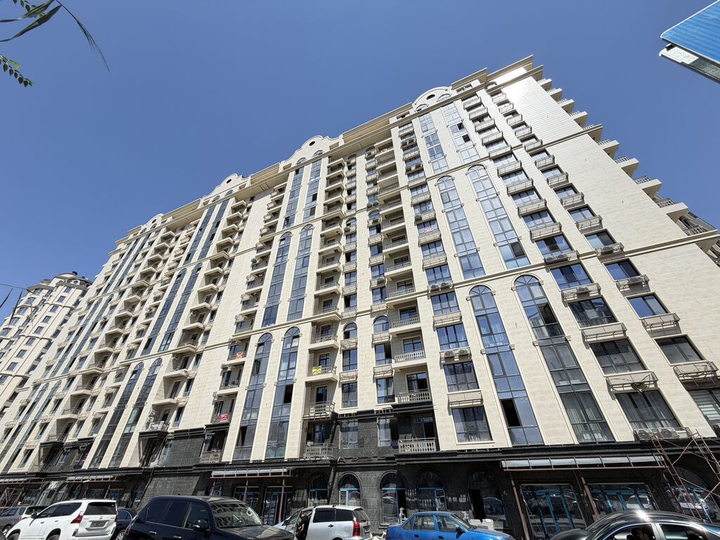 2 комнаты, 74 м², Асанбай мкр Элитка, 12 этаж, Дизайнерский ремонт: фото 1