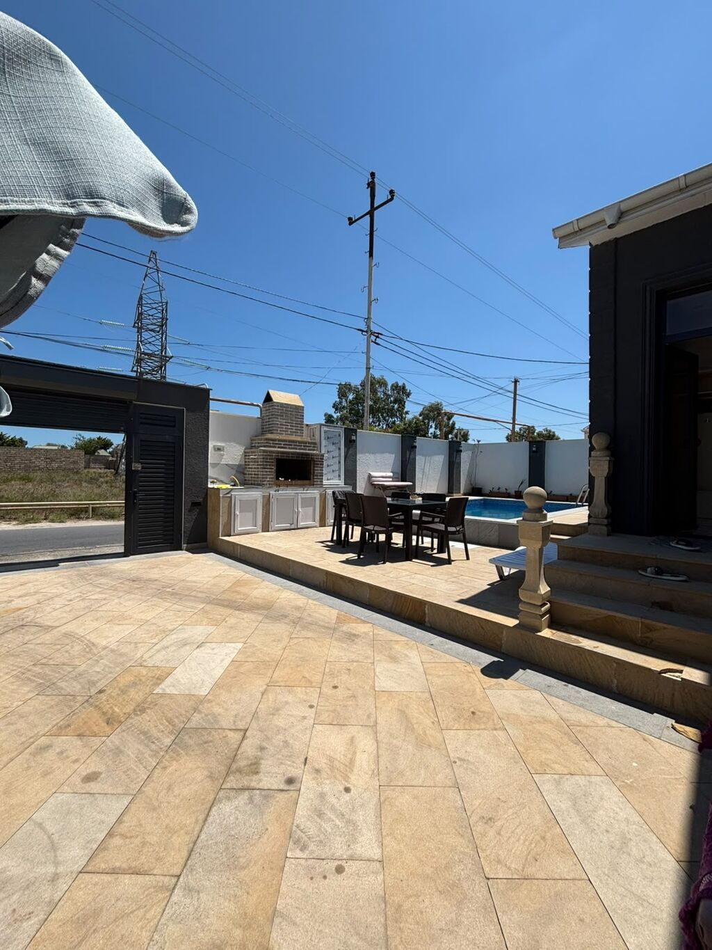 150 kv. m, 4 otaqlı, İnternet, Telefon, Qaz