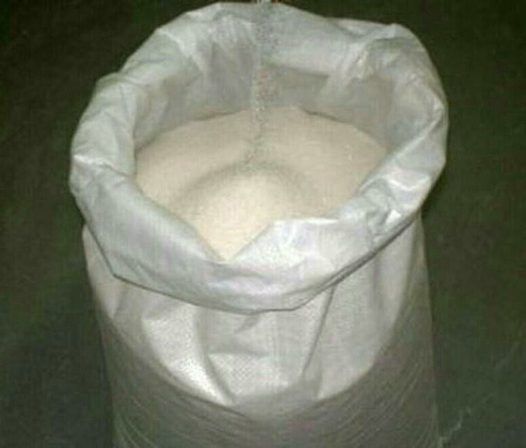 мешки сахара фото. сахар мешок 50 кг. сахар мешок 50 кг. мешки из полипропилена 50 кг. сахарный песок в мешках.