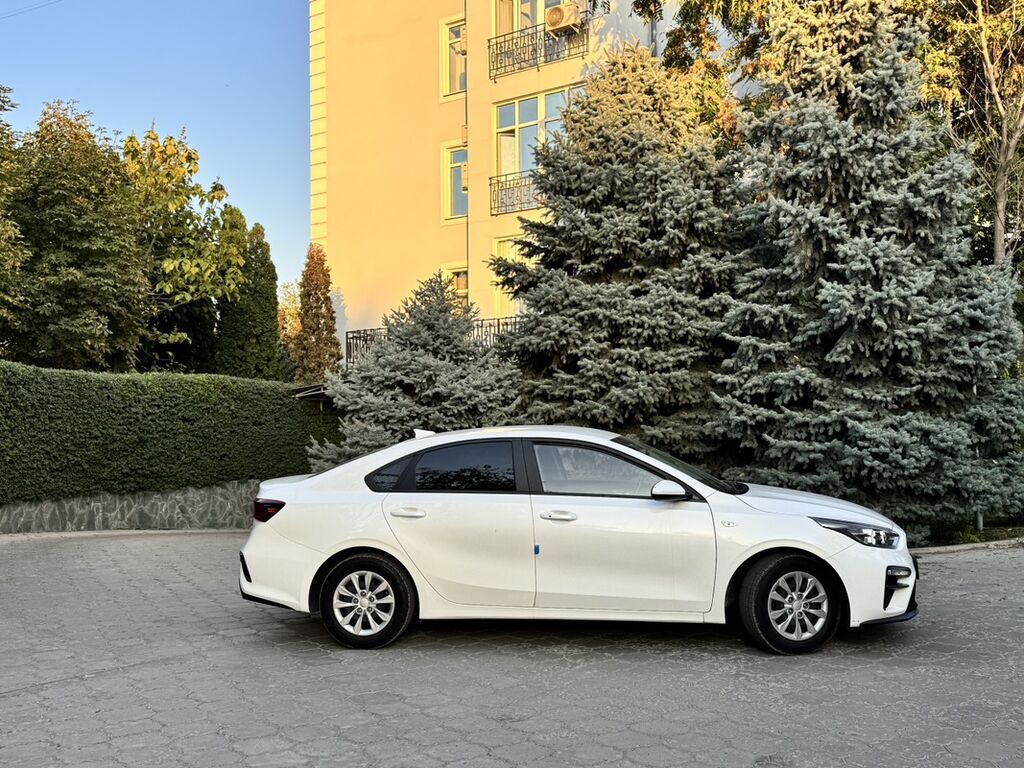 Kia Cerato: 2021 г., Автомат, Бензин, Седан: фото 3