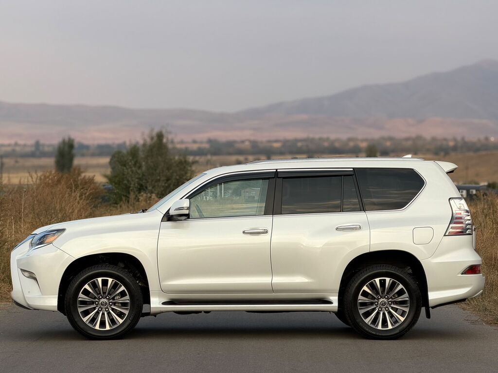 Lexus GX: 2021 г., 4.6 л, Автомат, Бензин, Внедорожник: фото 4