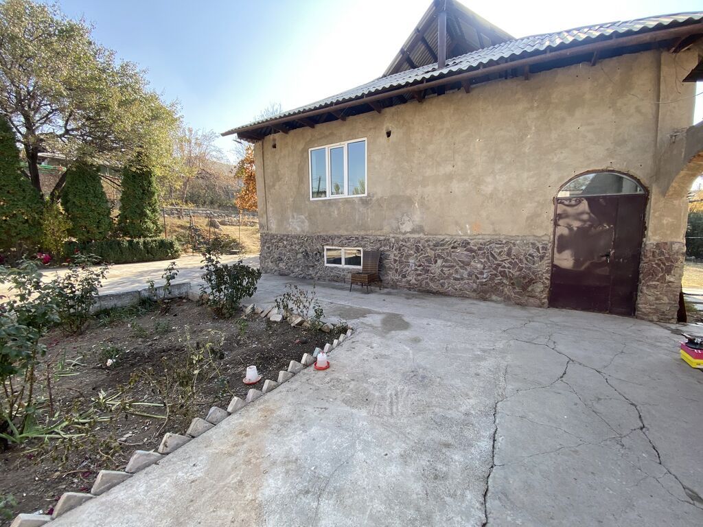 4 комнаты, 100 м², 11 соток, Бишкек, Собственник: фото 7