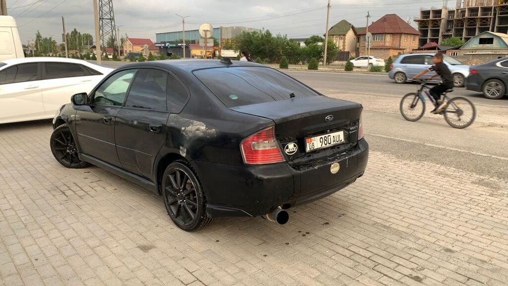Subaru Legacy: 2004 г., 2 л, Автомат, Бензин, Седан: фото 2