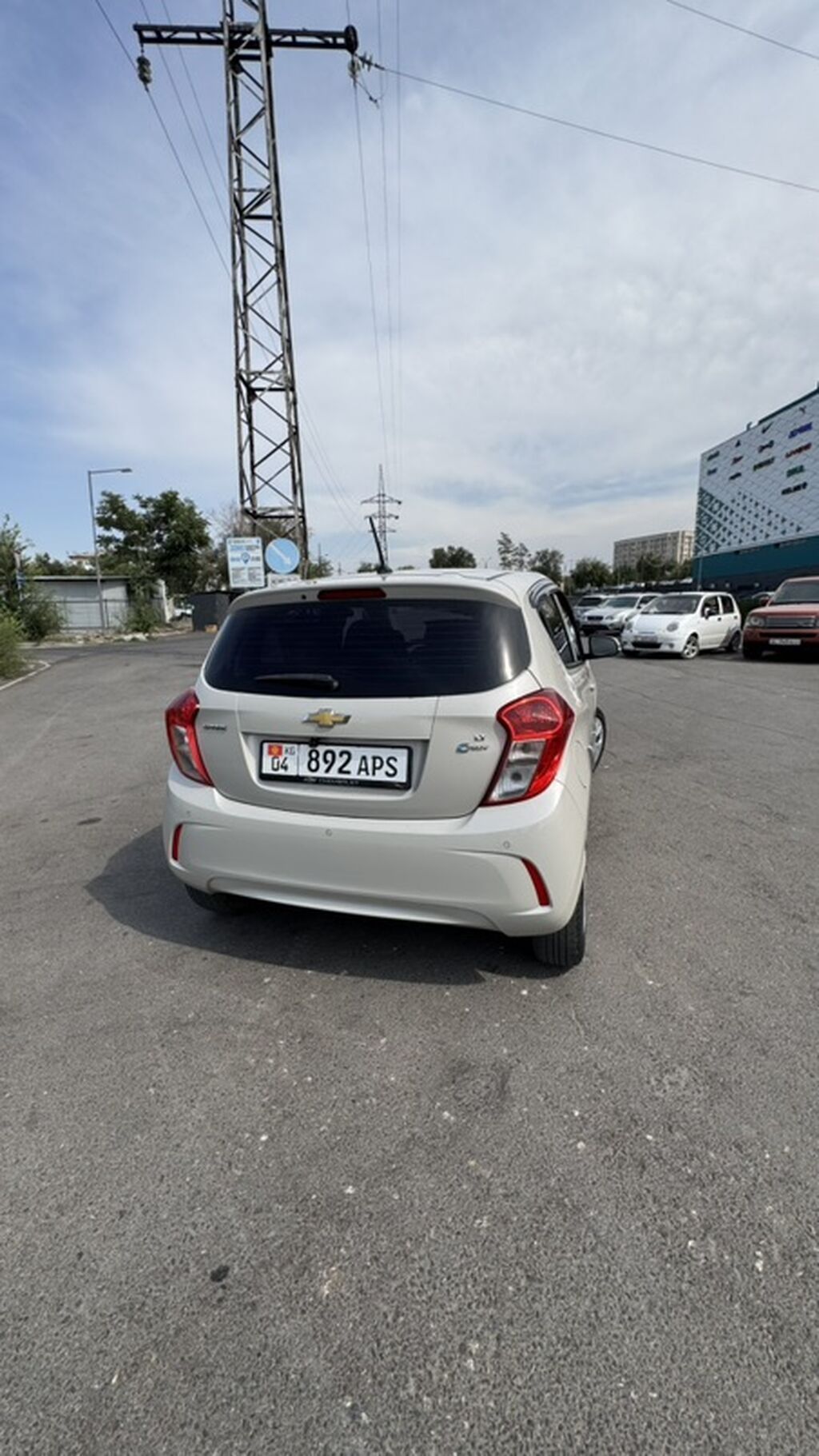 Chevrolet Spark: 2017 г., 0.1 л, Вариатор, Бензин, Хэтчбэк: фото 3