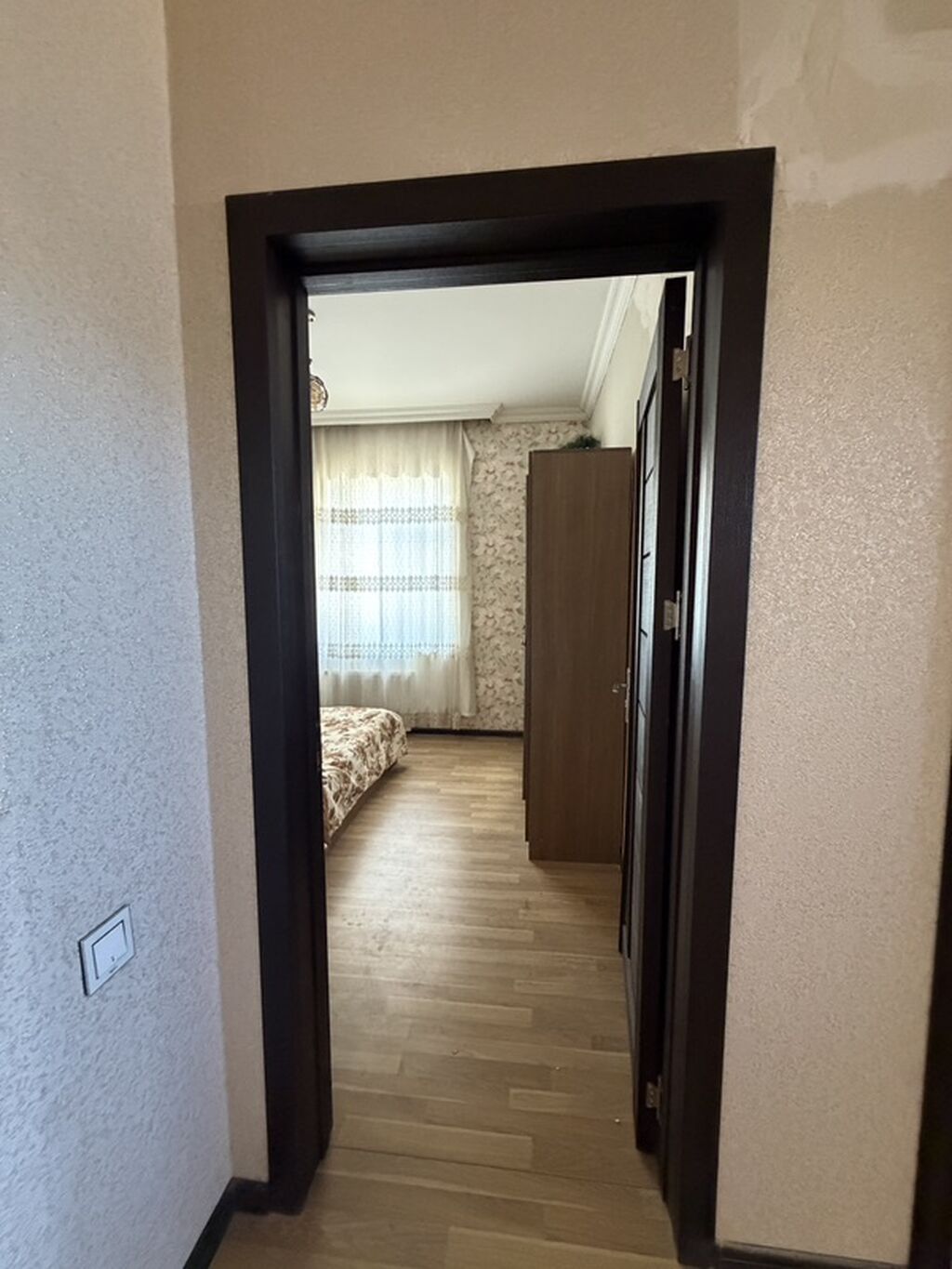 Satılır: Tam təchiz olunmuş 3 otaqlı həyət evi (mətbəx və sanitar