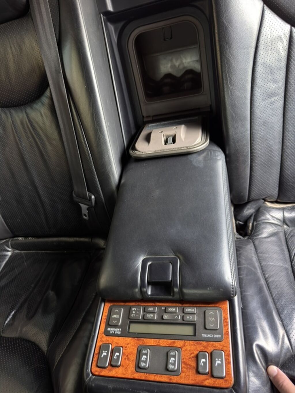 Lexus LS: 2002 г., 4.3 л, Автомат, Бензин, Седан: фото 7