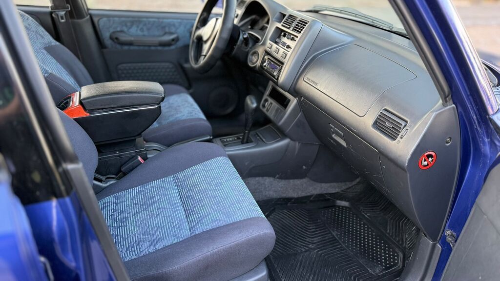 Toyota RAV4: 1999 г., 2 л, Автомат, Бензин, Кроссовер: фото 8