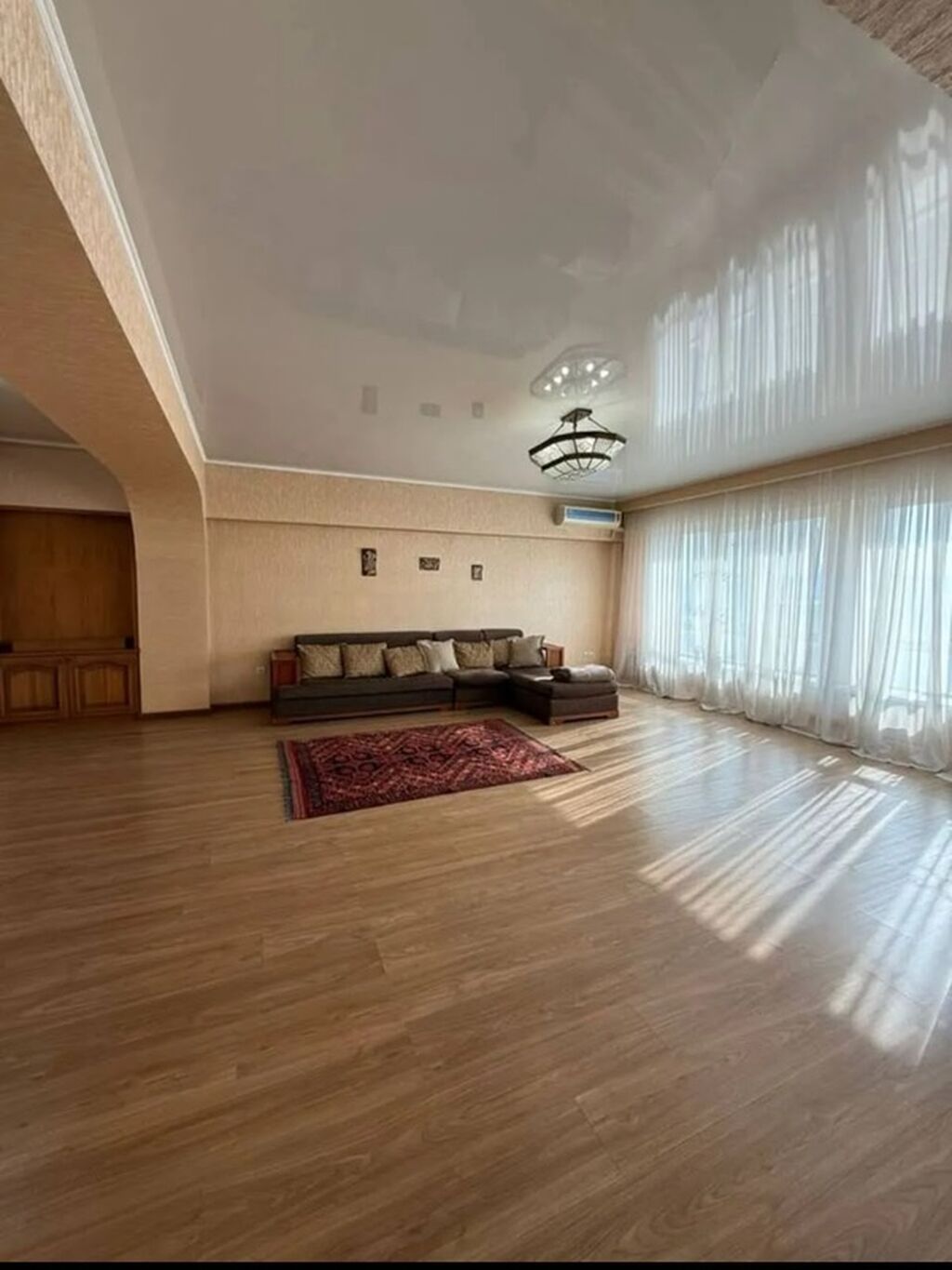 3 комнаты, 140 м², Золотой квадрат Индивидуалка, 11 этаж, Евроремонт: фото 8