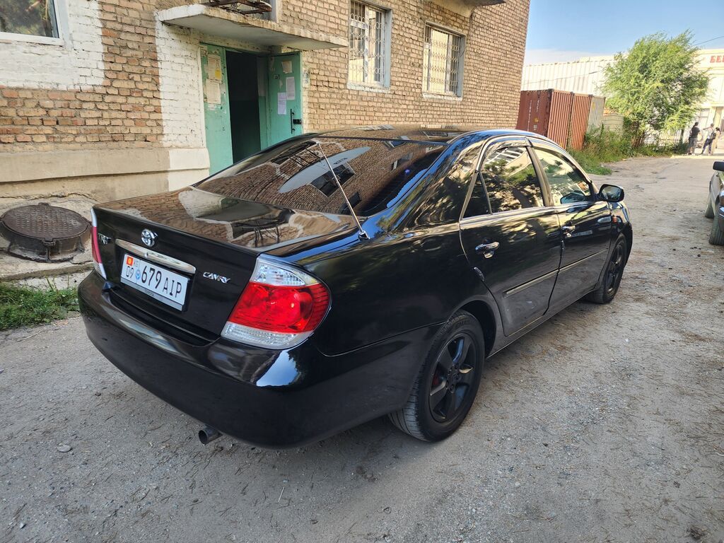Toyota Camry: 2003 г., 2.4 л, Механика, Бензин, Седан: фото 2