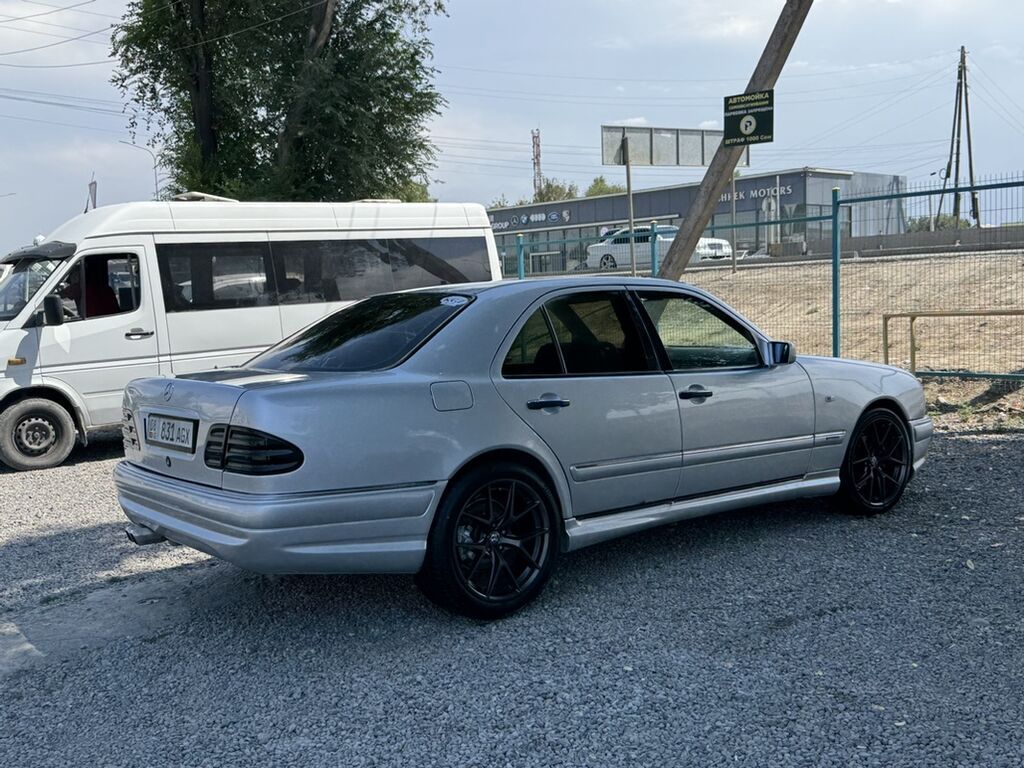 Mercedes-Benz E-Class: 1996 г., 3.2 л, Автомат, Седан: фото 5
