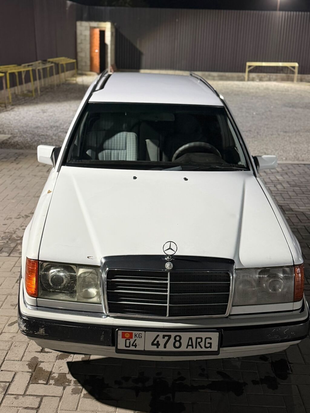 Mercedes-Benz W124: 1992 г., 2.3 л, Автомат, Бензин, Универсал: фото 3