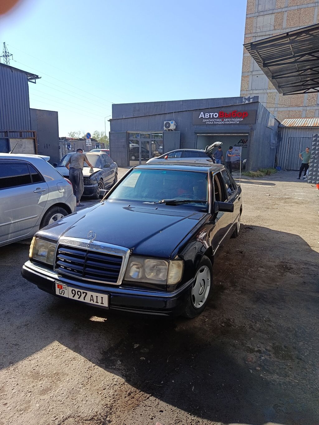 Mercedes-Benz W124: 1990 г., 2.3 л, Механика, Бензин, Седан — фото 6