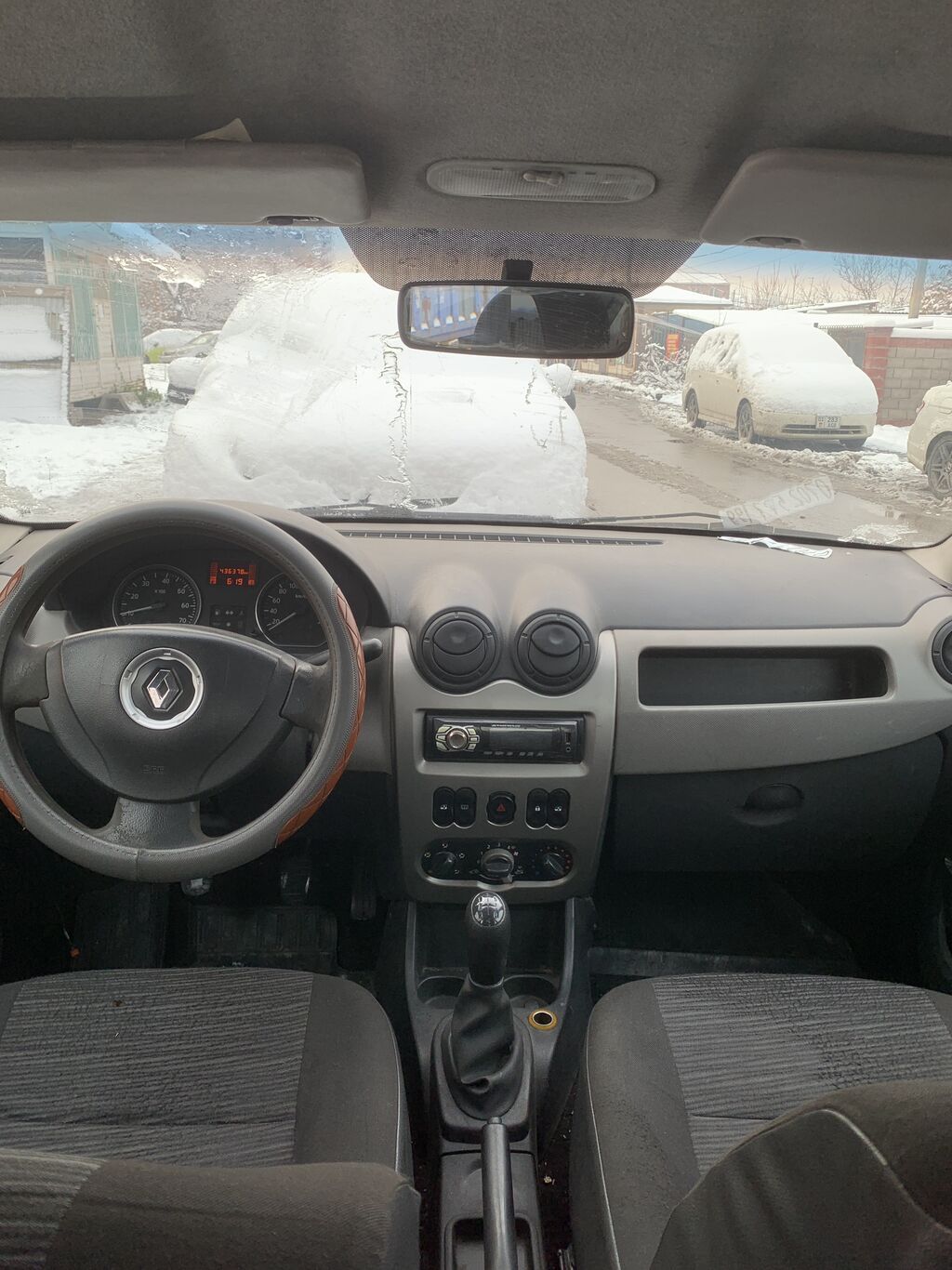 Renault Logan: 2011 г., 1.6 л, Механика, Бензин, Седан: фото 7
