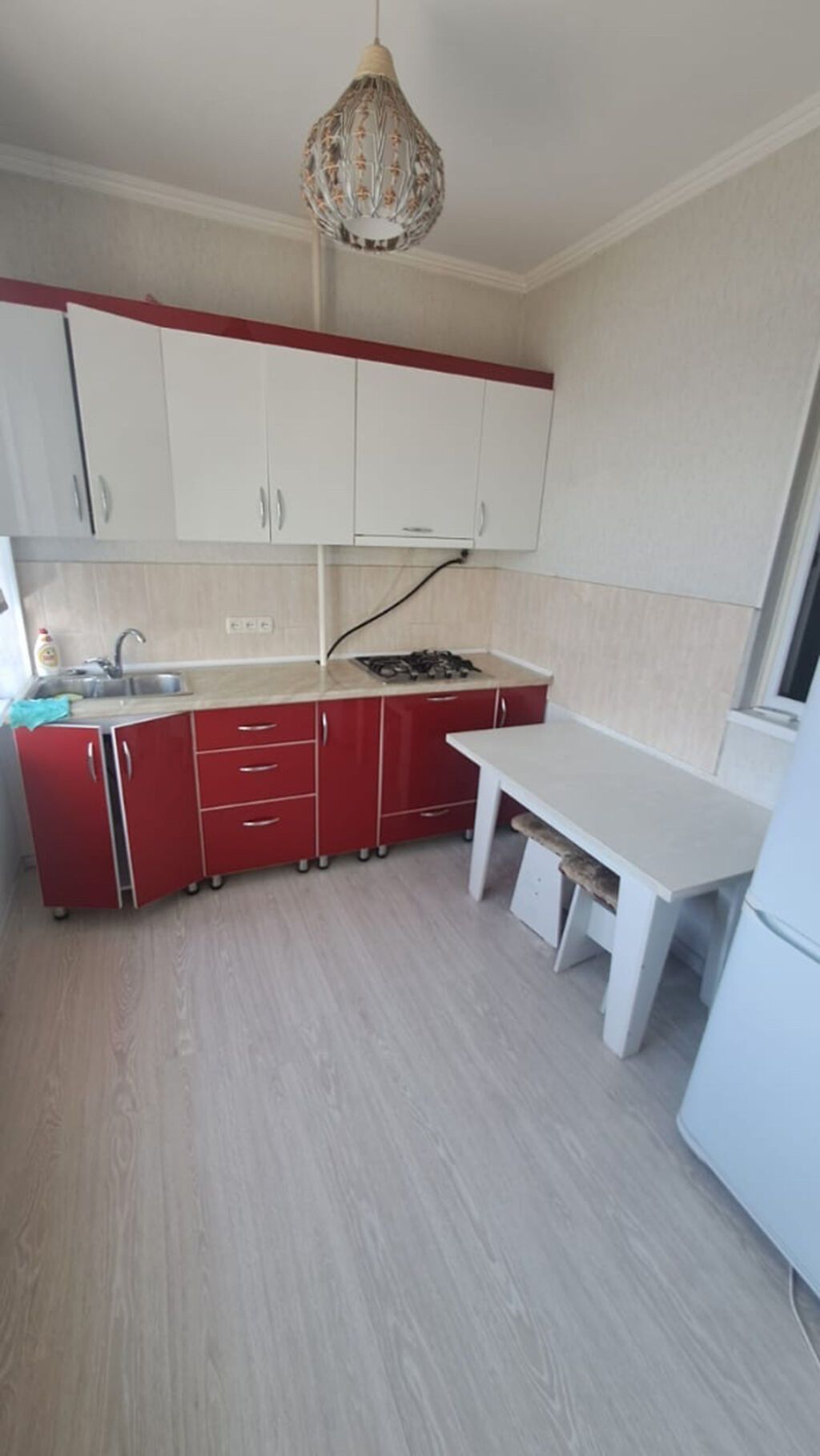 2 комнаты, 48 м², Тунгуч мкр Элитка, 3 этаж, Евроремонт: фото 1