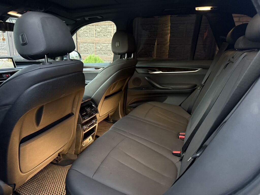 BMW X5: 2018 г., 3 л, Автомат, Бензин, Внедорожник: фото 8