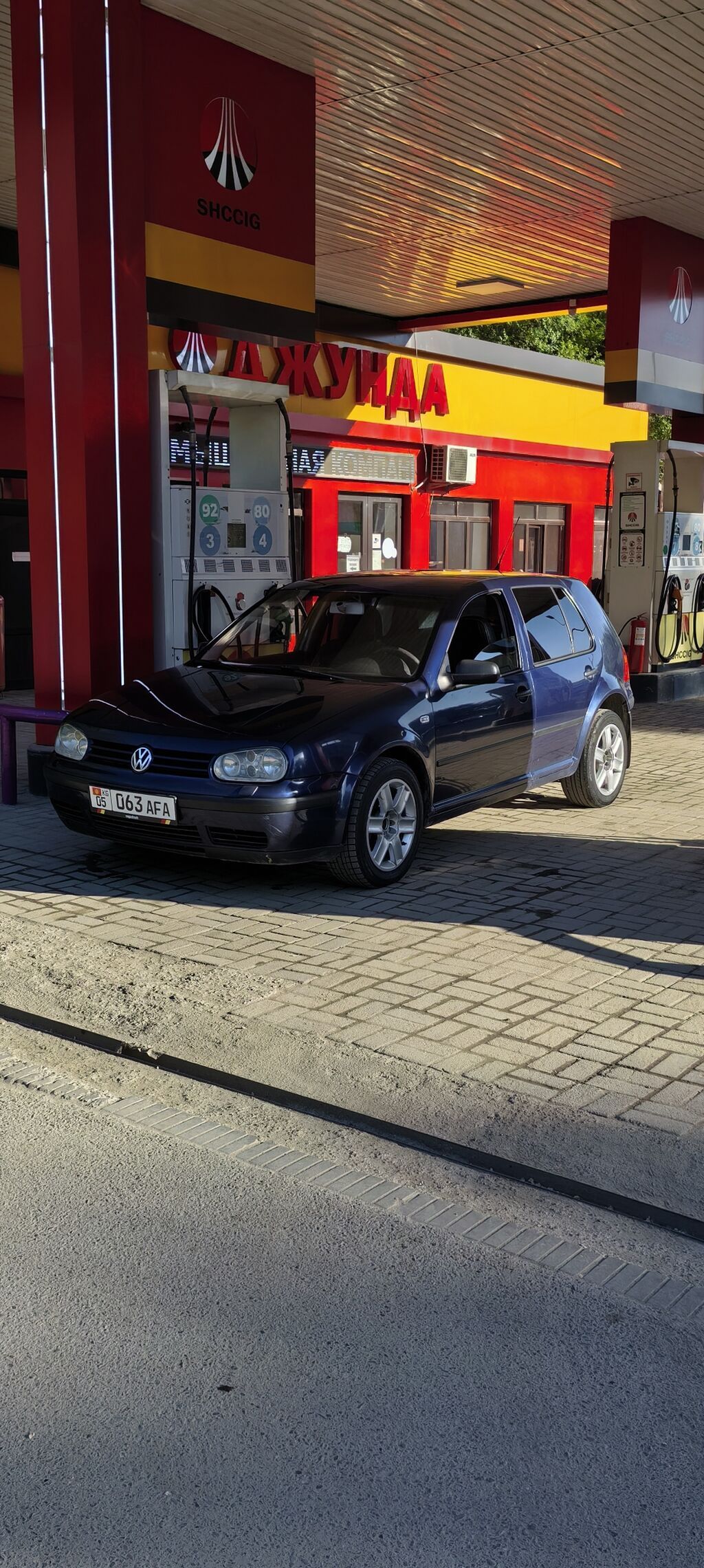 Volkswagen Golf: 2001 г., 1.4 л, Механика, Бензин, Хэтчбэк: фото 7