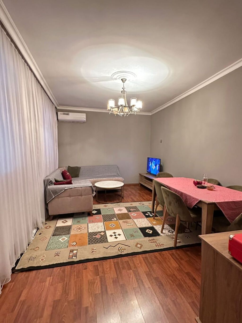 20-ci sahə 5 otaqlı, 178 kv. m, Kredit yoxdur, Təmirsiz