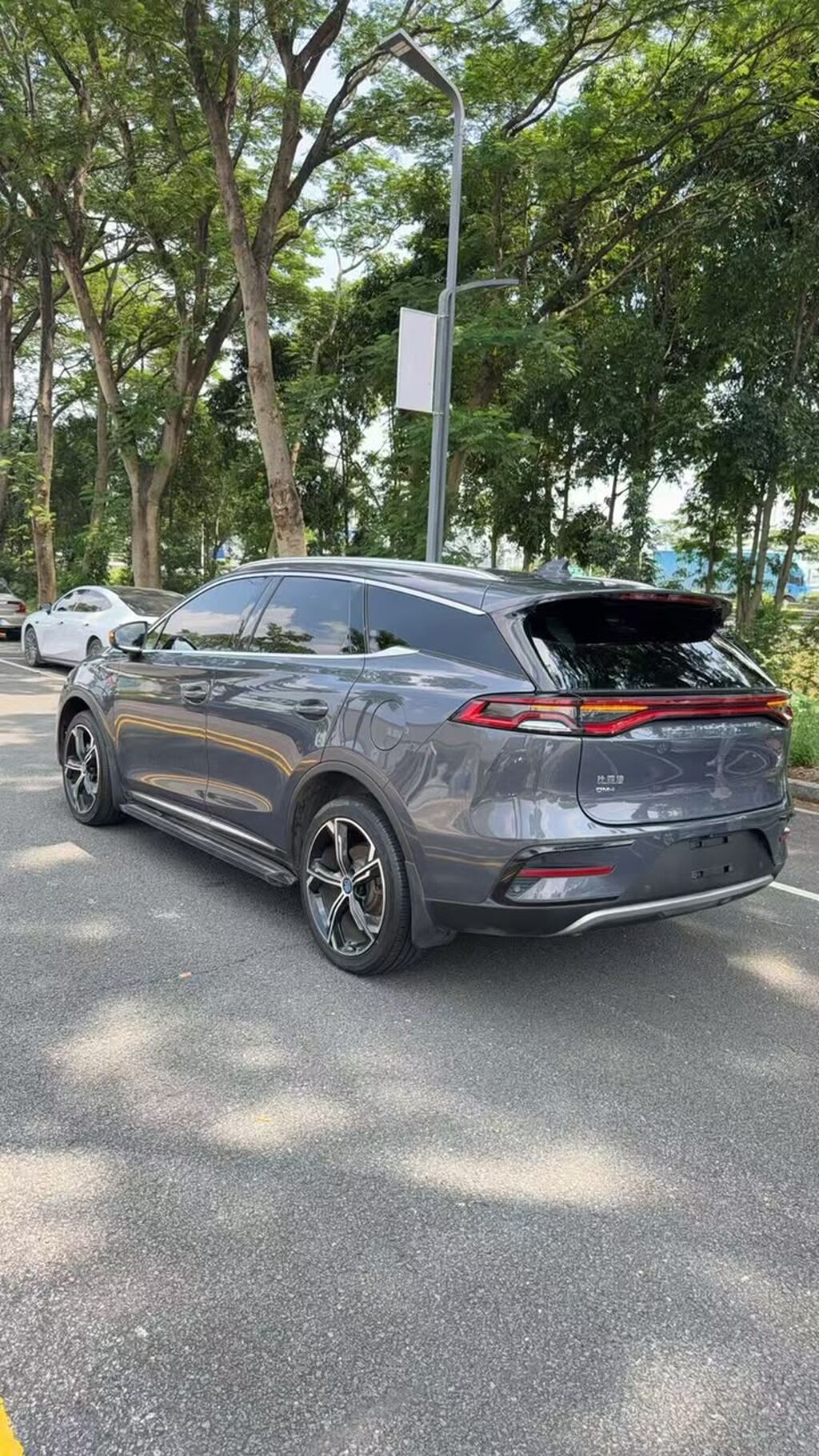 BYD Song Plus: 2022 г., 1.5 л, Гибрид, Кроссовер: фото 4