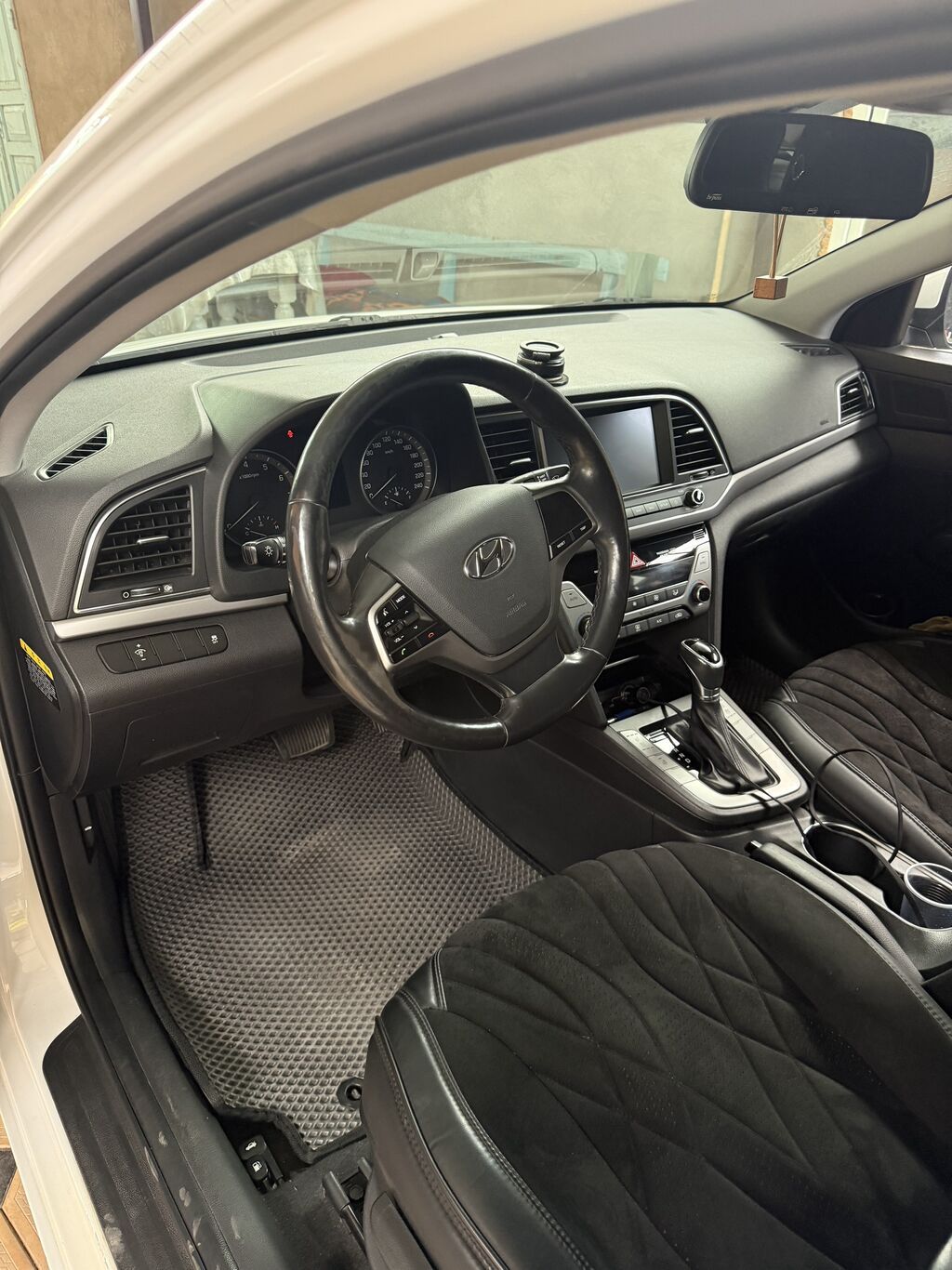 Hyundai Avante: 2018 г., 1.6 л, Автомат, Газ, Седан: фото 7