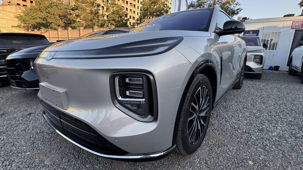 Changan : 2025 г., 1.5 л, Робот, Электромобиль, Кроссовер: фото 4