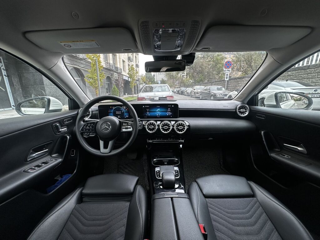 Mercedes-Benz A-Class: 2019 г., 2 л, Автомат, Бензин, Седан: фото 7