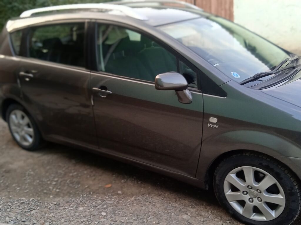 Продам Toyota Corolla Verso 2004 г., 1.8 л, механика: фото 2