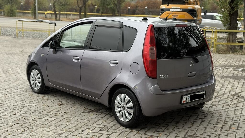 Mitsubishi Colt: 2003 г., 1.3 л, Автомат, Бензин, Хэтчбэк: фото 3