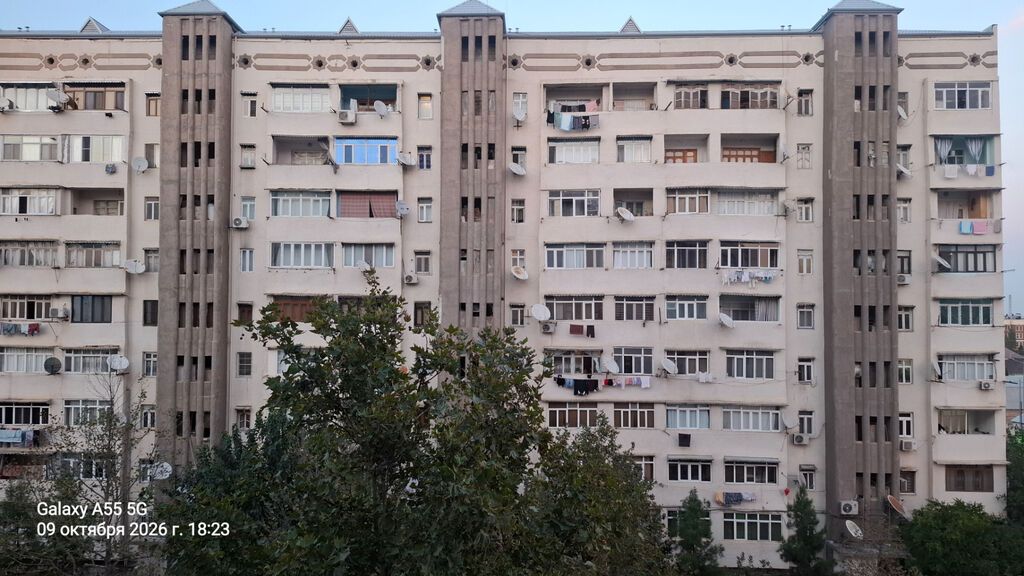 Gəncə, 3 otaqlı, Köhnə tikili, 66 kv. m