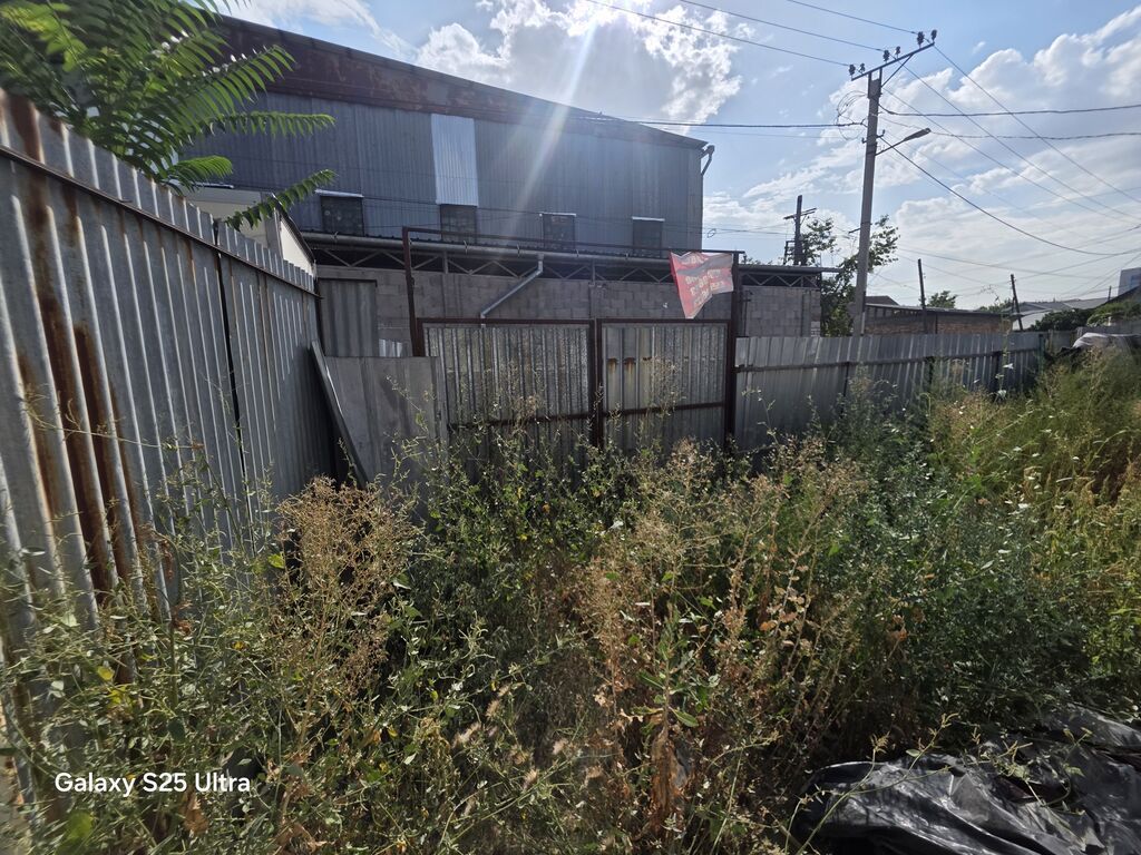 В Бишкеке продаю пол дома с участком 505м2 все коммуникации Срочно -: фото 8