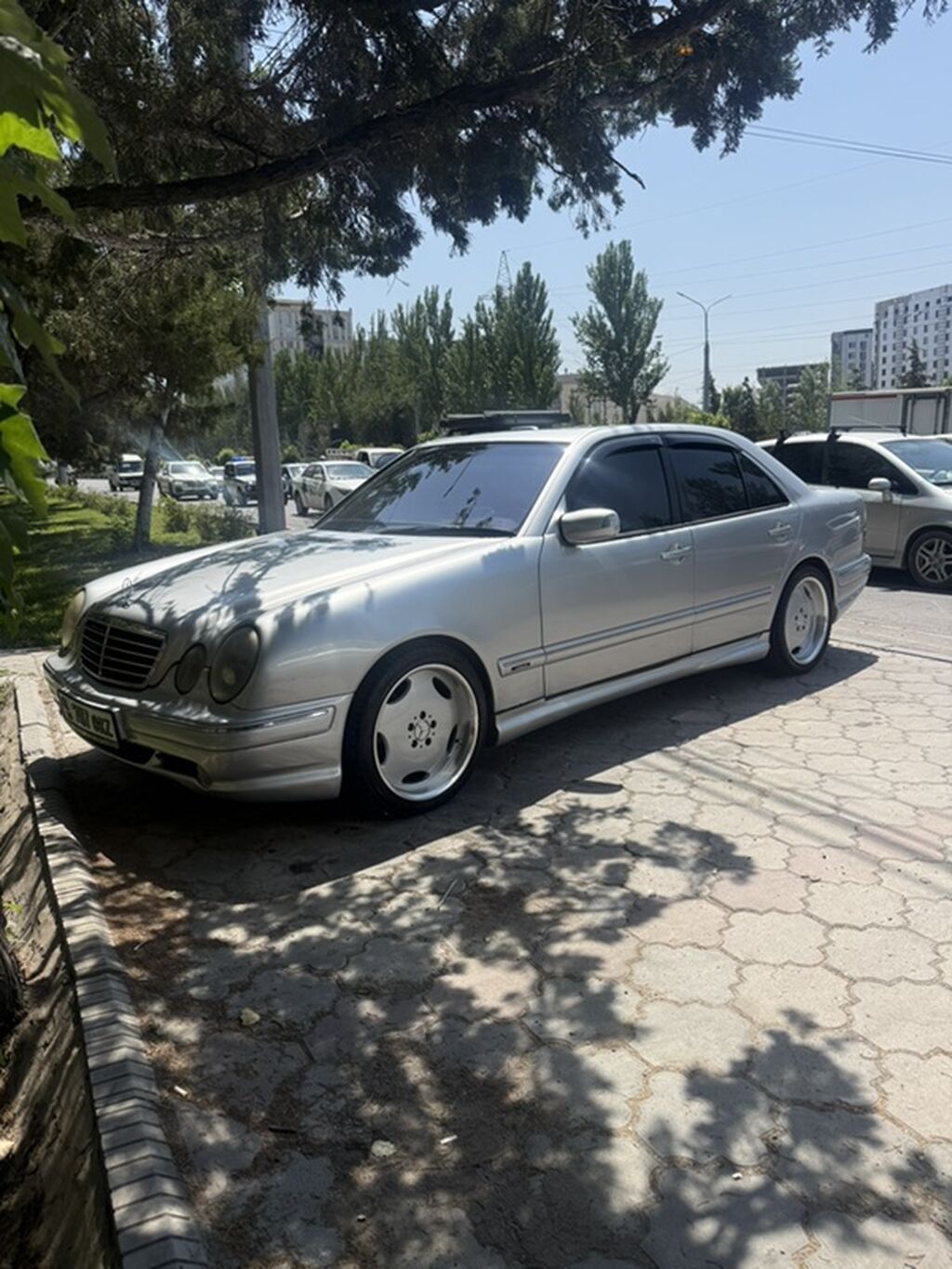 Mercedes-Benz E-Class: 2000 г., 4.3 л, Автомат, Бензин, Седан: фото 4