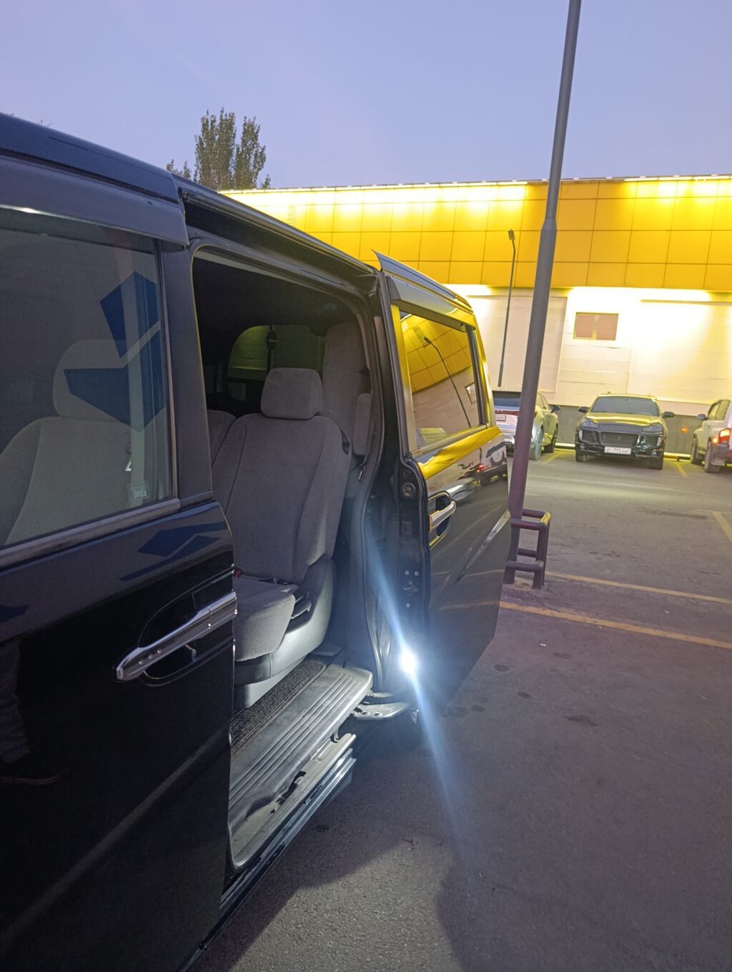 Honda Stepwgn: 2005 г., 2 л, Автомат, Бензин, Минивэн: фото 7