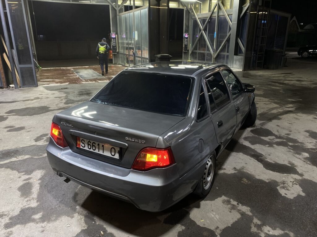 Daewoo Nexia: 2011 г., 1.6 л, Механика, Бензин, Седан: фото 2